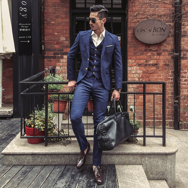 Abito da uomo slim fit a tre pezzi con stampa scozzese