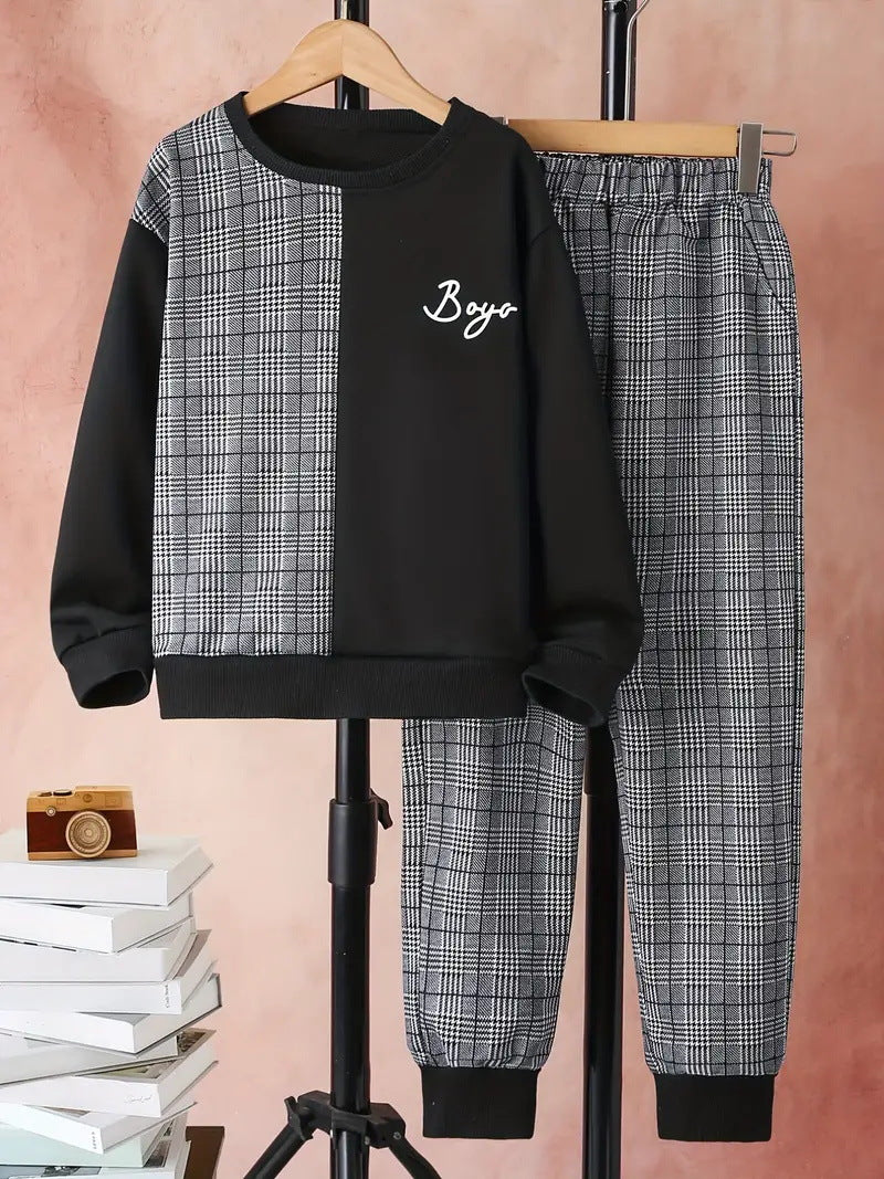 Design Sense Set due pezzi con pantaloni e felpa multicolor